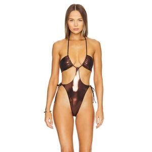 The Chloe One Piece in Brown
lovewave. Like new. Size M